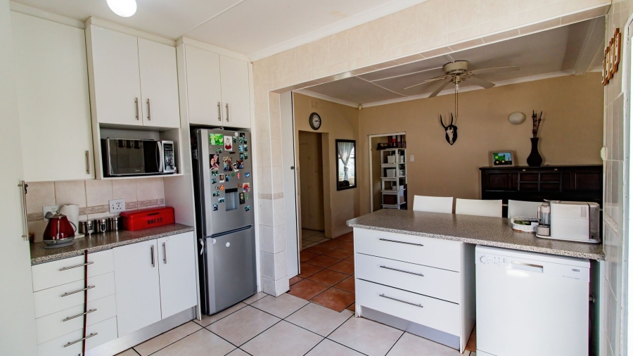 3 Bedroom Property for Sale in Kidds Beach Eastern Cape